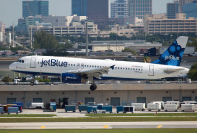 JetBlue aircraft landing