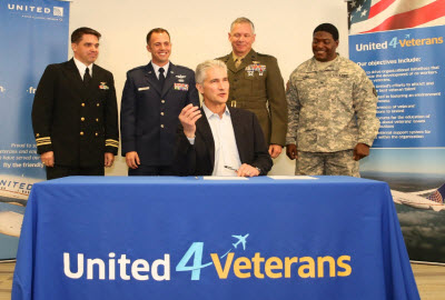 United Chairman and CEO Jeff Smisek at signing ceremony